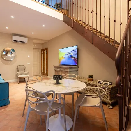 Palazzo Doni by Florence Art Apartments-3
